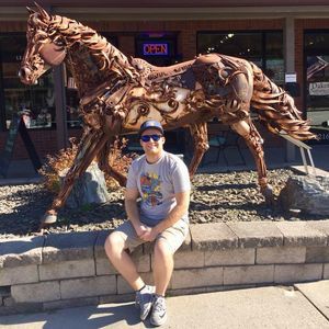 Meet your Posher, Thomas